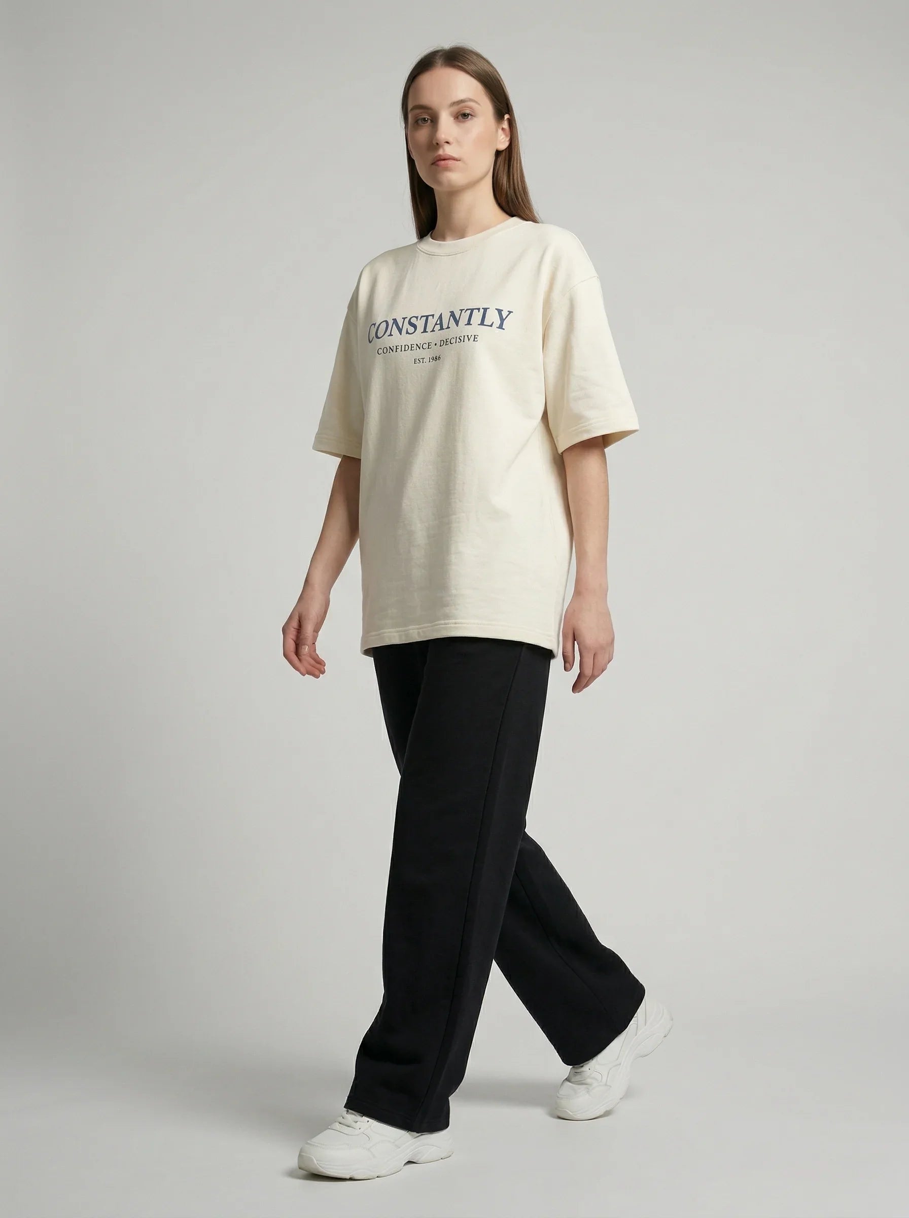 Constantly Oversized Tee